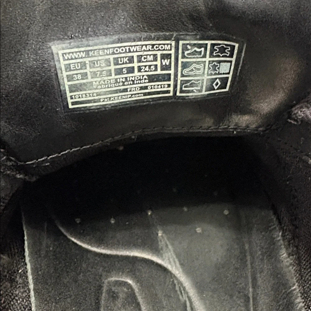 Keen Black Leather Lace Up Shoes Women's Size 7.5 Comfy Flats